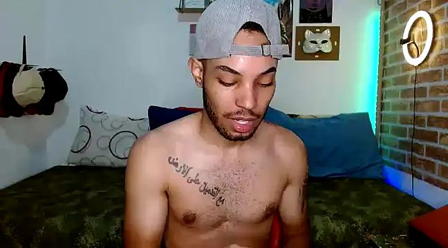 Snapshot of colinbrown chatting on 03-17-25, 11:42 colinbrown online show from 03-17-25, 11:42