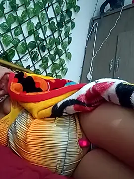 Snapshot of amatista_3012 chatting on 10-15-25, 01:55 amatista 3012 online show from 10-15-25, 01:55