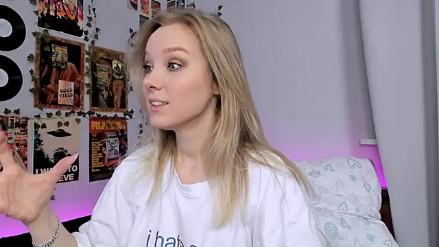 Snapshot of AliciaParkerf chatting on 12-26-24, 11:57 AliciaParkerf online show from 12-26-24, 11:57