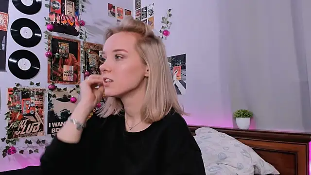 Snapshot of AliciaParkerf chatting on 02-02-25, 02:48 AliciaParkerf online show from 02-02-25, 02:48