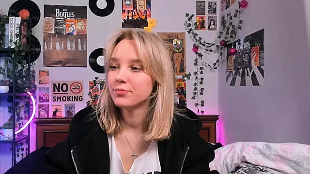 Snapshot of AliciaParkerf chatting on 03-14-25, 03:04 AliciaParkerf online show from 03-14-25, 03:04
