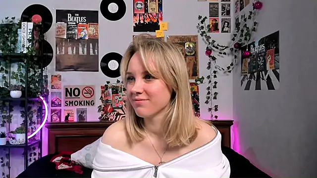 Snapshot of AliciaParkerf chatting on 03-17-25, 03:36 AliciaParkerf online show from 03-17-25, 03:36