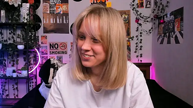 Snapshot of AliciaParkerf chatting on 03-20-25, 02:40 AliciaParkerf online show from 03-20-25, 02:40