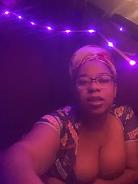 bustypothead online show from 12-17-24, 04:01
