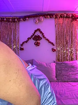 Snapshot of ThaliaRivera_ chatting on 12-29-24, 09:41 ThaliaRivera online show from 12-29-24, 09:41