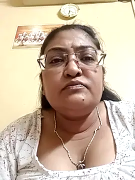 LAVERNIYA  online show from 03-18-25, 12:58
