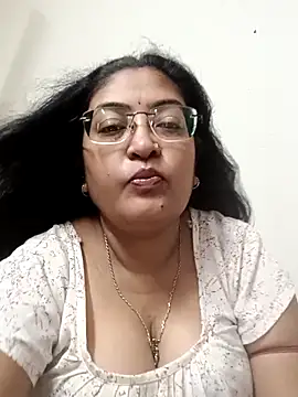 LAVERNIYA  online show from 09-19-25, 03:30