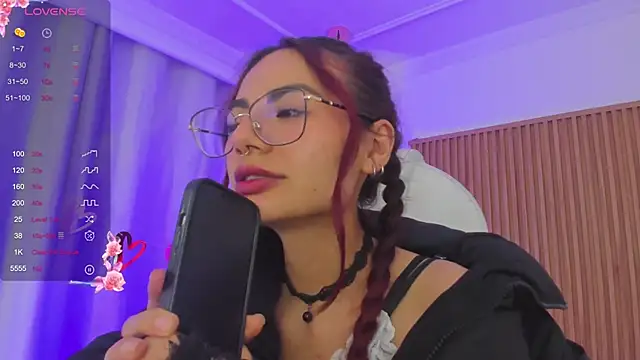 sophiecherry  online show from 02-25-25, 09:31
