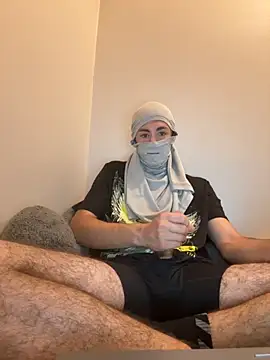 Snapshot of TheBestbrando88 chatting on 11-03-25, 04:47 TheBestbrando88 online show from 11-03-25, 04:47