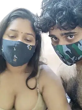 Snapshot of IND_COUPLE1 chatting on 01-05-25, 12:42 IND COUPLE1 online show from 01-05-25, 12:42