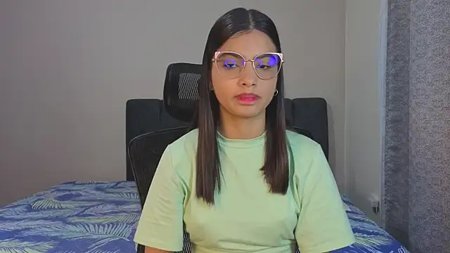 LiaOrtiz69 online show from 07-23-26, 07:45