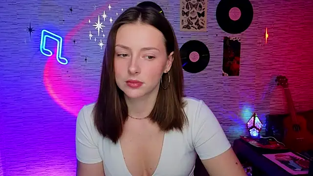 GloriaElmer online show from 02-04-25, 11:05