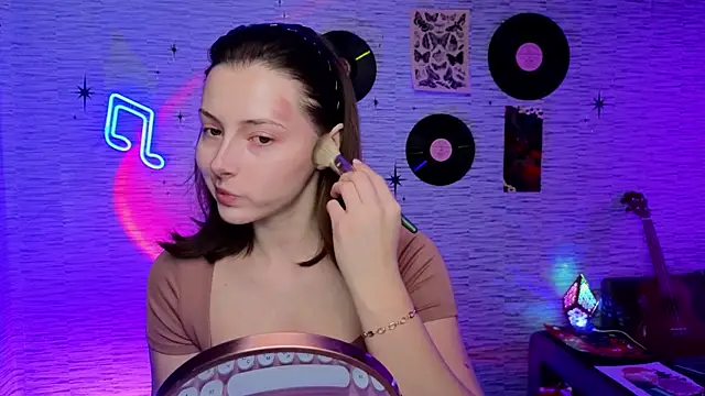 GloriaElmer online show from 02-18-25, 06:59
