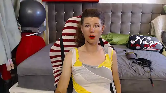 kellyterapy online show from 06-14-26, 04:20