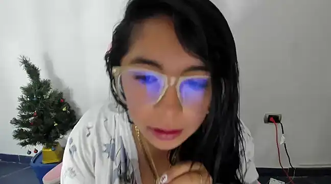  Angelinaandrade  online show from 01-06-25, 02:25