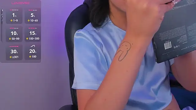 miah connor online show from 10-19-25, 07:47