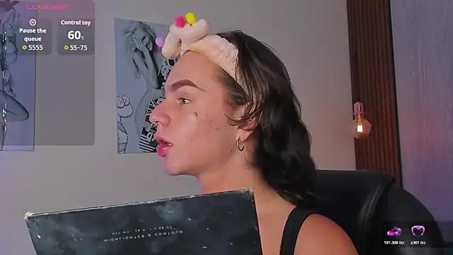 miah connor online show from 11-12-25, 07:46