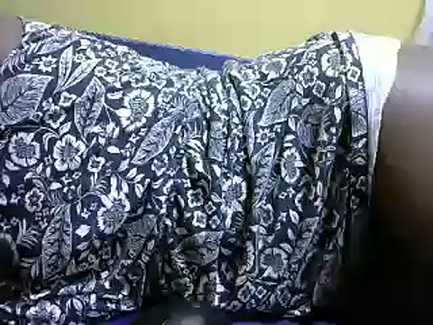 pretty prickle online show from 12-02-24, 09:06