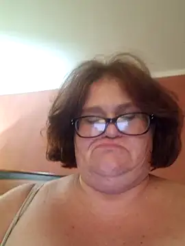 Snapshot of mcv131985 chatting on 10-02-25, 07:37 mcv131985 online show from 10-02-25, 07:37