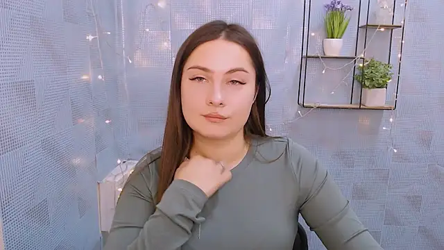 Snapshot of EmiliaTemi_ chatting on 01-02-25, 04:46 EmiliaTemi online show from 01-02-25, 04:46