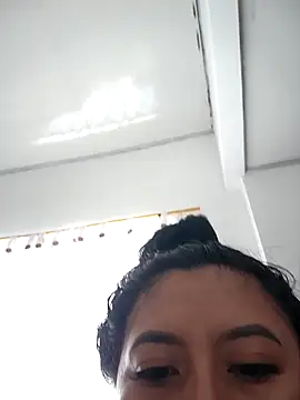 Snapshot of luisa16xxx chatting on 02-12-26, 07:42 luisa16xxx online show from 02-12-26, 07:42