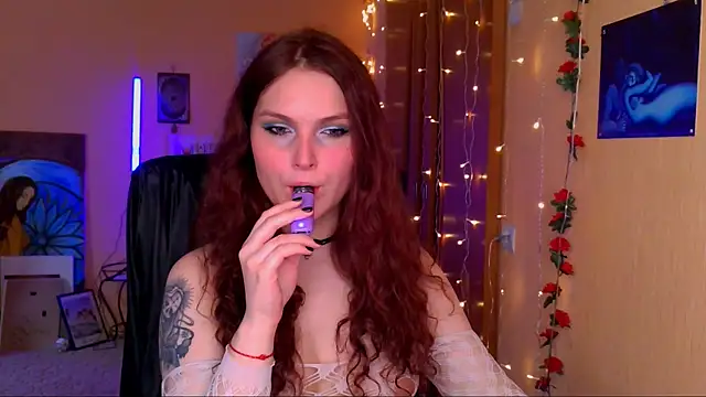 Snapshot of Jenna_Sativa chatting on 06-06-26, 01:49 Jenna Sativa online show from 06-06-26, 01:49