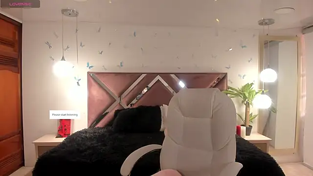 Snapshot of _Antonnela_ chatting on 09-27-25, 01:38 Antonnela online show from 09-27-25, 01:38