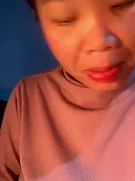 Laura8910 online show from 12-05-24, 05:26