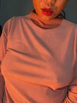 Laura8910 online show from 12-06-24, 06:48