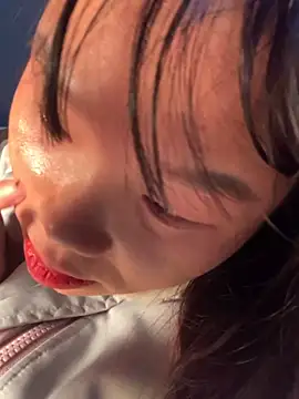 Laura8910 online show from 12-14-24, 04:42