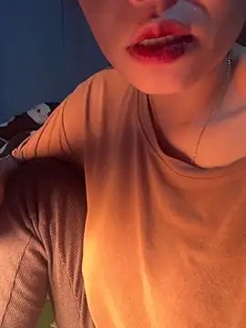 Laura8910 online show from 01-02-25, 01:19