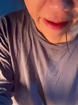 Laura8910 online show from 01-04-25, 12:38