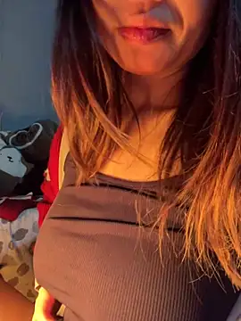 Laura8910 online show from 01-17-25, 12:42