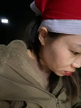 Laura8910 online show from 02-23-25, 10:39