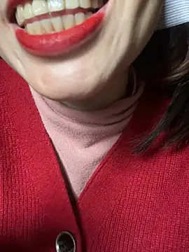 Laura8910 online show from 02-25-25, 07:09