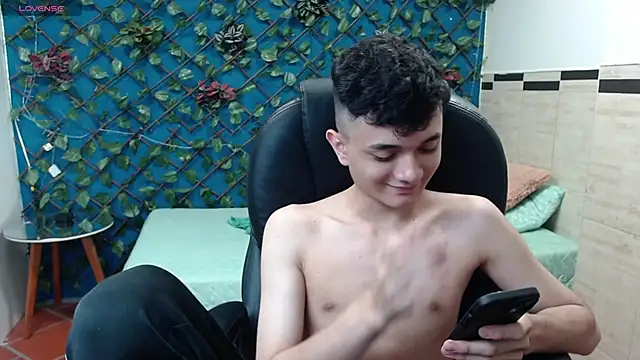 Waturox online show from 02-18-25, 08:14