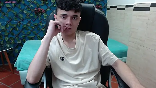 Waturox online show from 03-01-25, 07:26