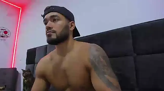 Snapshot of Alexander_Martines chatting on 12-13-24, 12:31 Alexander Martines online show from 12-13-24, 12:31