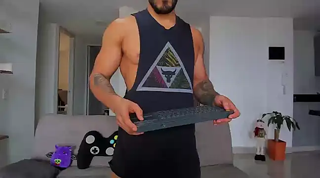 Snapshot of Alexander_Martines chatting on 12-14-24, 05:03 Alexander Martines online show from 12-14-24, 05:03