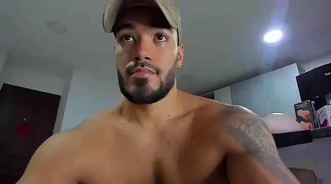 Snapshot of Alexander_Martines chatting on 01-08-25, 02:35 Alexander Martines online show from 01-08-25, 02:35