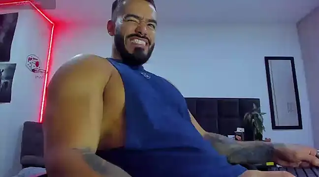 Snapshot of Alexander_Martines chatting on 02-27-25, 11:26 Alexander Martines online show from 02-27-25, 11:26