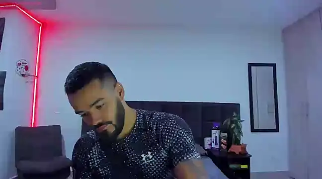 Snapshot of Alexander_Martines chatting on 02-28-25, 11:23 Alexander Martines online show from 02-28-25, 11:23