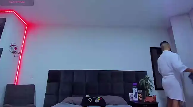 Snapshot of Alexander_Martines chatting on 03-07-25, 04:24 Alexander Martines online show from 03-07-25, 04:24