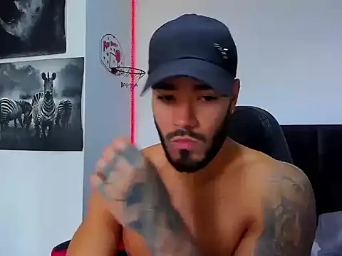 Snapshot of Alexander_Martines chatting on 09-15-25, 05:35 Alexander Martines online show from 09-15-25, 05:35