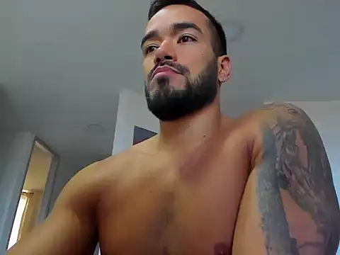 Snapshot of Alexander_Martines chatting on 10-25-25, 09:20 Alexander Martines online show from 10-25-25, 09:20