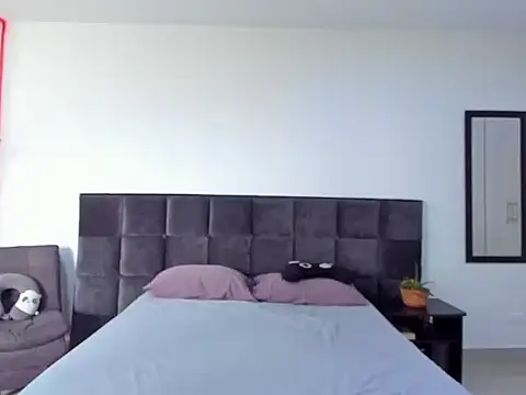 Alexander Martines online show from 11-23-25, 04:18