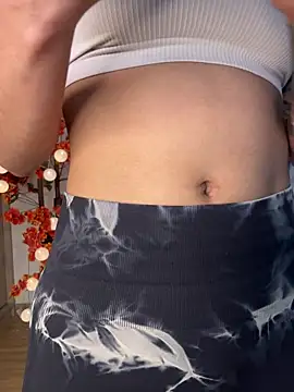 Snapshot of VictoriaHiill chatting on 02-28-26, 05:36 VictoriaHiill online show from 02-28-26, 05:36