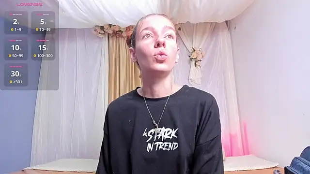 salomee star  online show from 02-16-26, 06:59