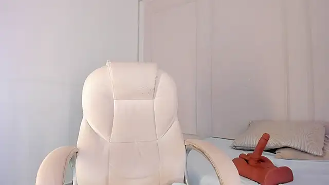 Mariapettit online show from 01-06-25, 03:51