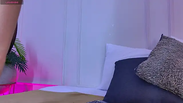 Mariapettit online show from 11-11-25, 11:54